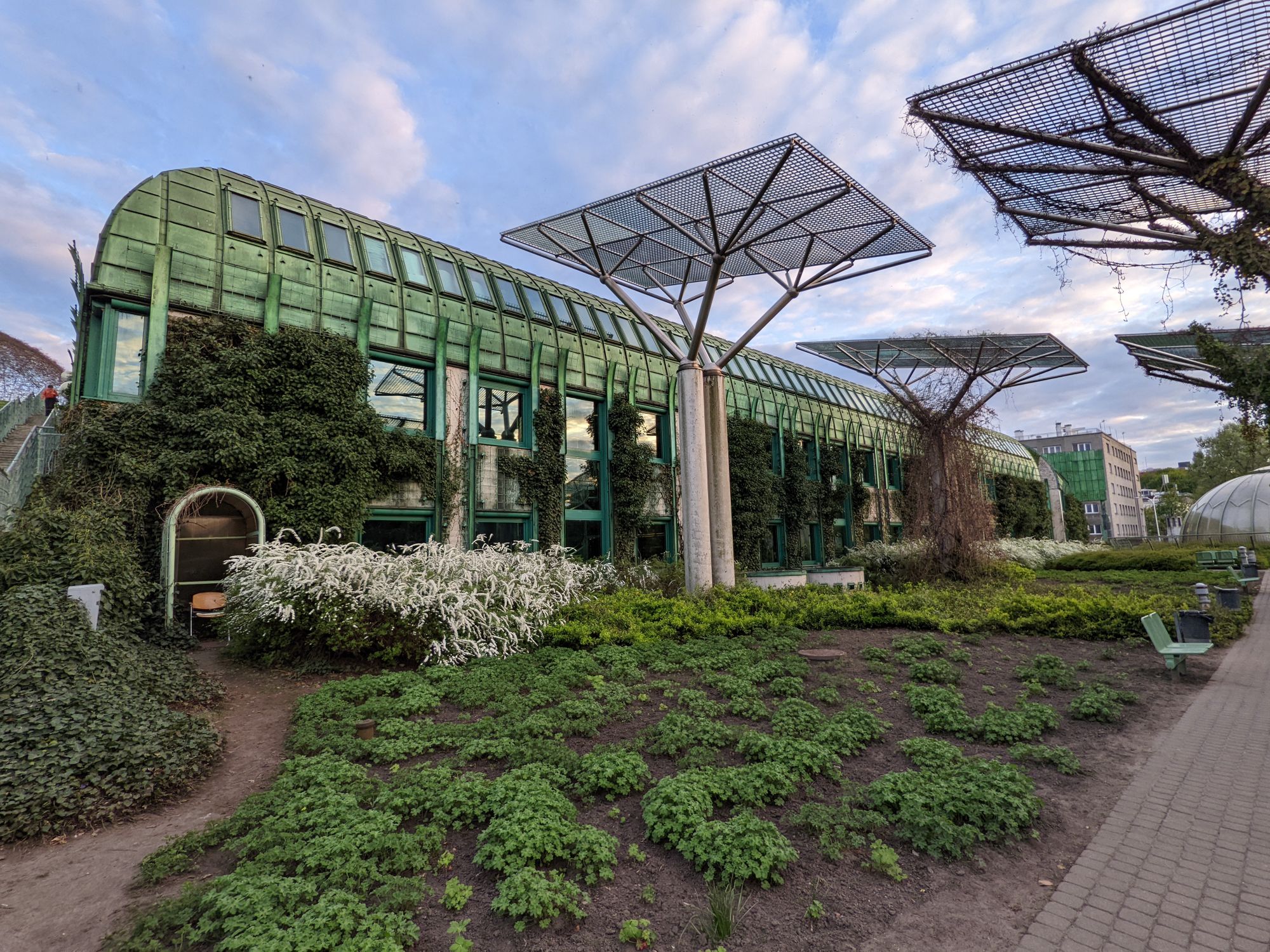University of Warsaw Library Roof Garden, Warsaw, Poland