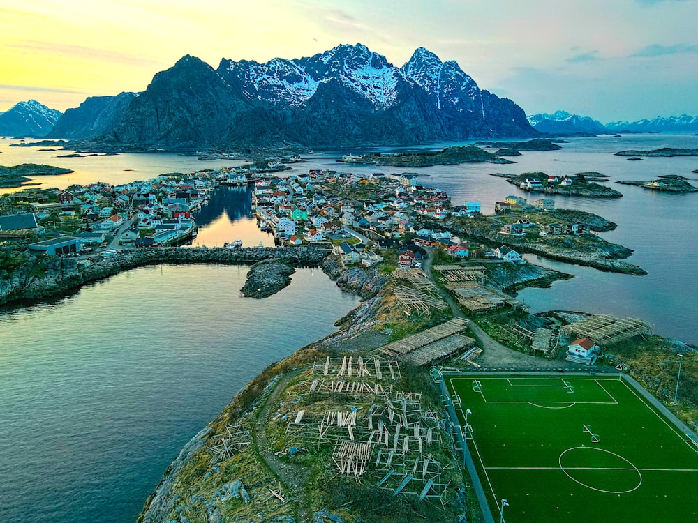 Henningsvær