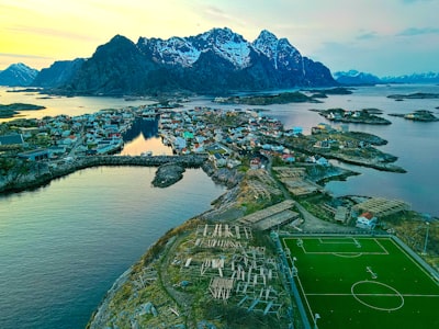 Henningsvær