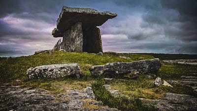 Poulnabrone Dolmen